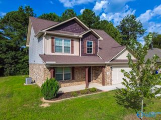119 Wyatt Circle, Owens Cross Roads, AL 35763