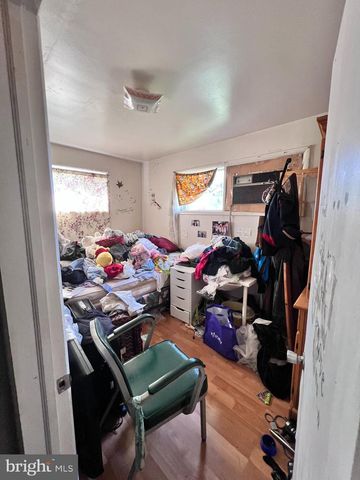 1457 MARLYNS LN, North Wales, PA 19454