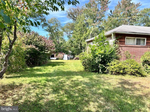 1457 MARLYNS LN, North Wales, PA 19454