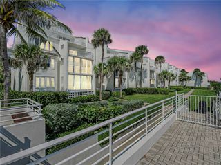 8416 Oceanside Drive F11, Vero Beach, FL 32963