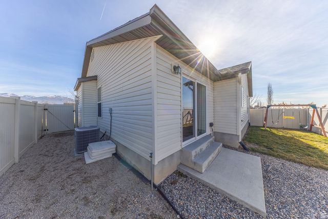 1029 N BEXLEY DR, North Salt Lake, UT 84054