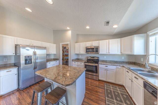 1029 N BEXLEY DR, North Salt Lake, UT 84054