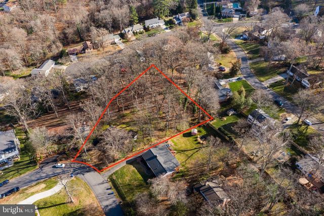 9921 WOODROW ST, Vienna, VA 22181