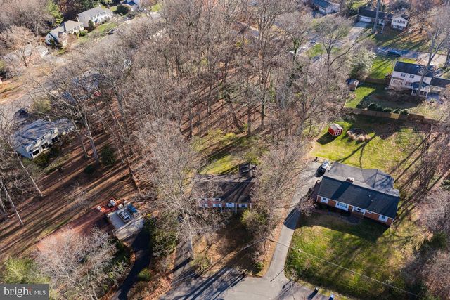 9921 WOODROW ST, Vienna, VA 22181