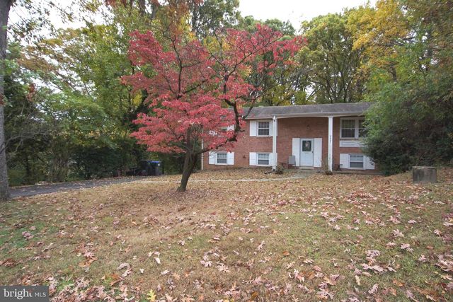 9921 WOODROW ST, Vienna, VA 22181