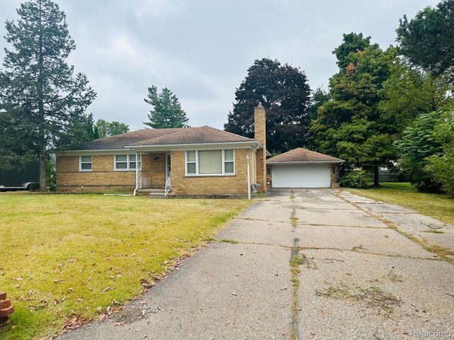 2230 MIDDLEBELT Road, West Bloomfield Twp, MI 48324