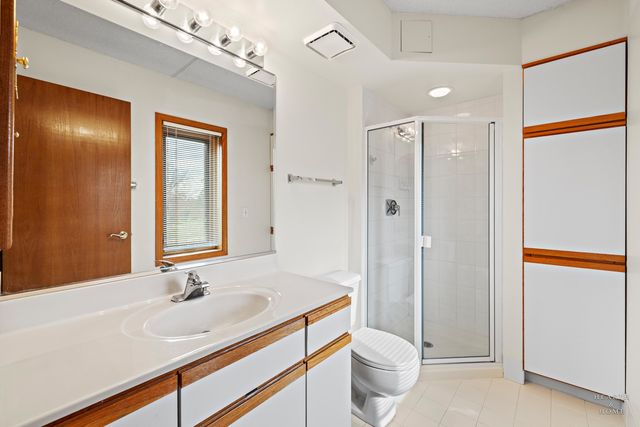 6755 N Milwaukee Avenue 303, Niles, IL 60714