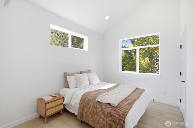 5718 NE 65th Street, Seattle, WA 98115