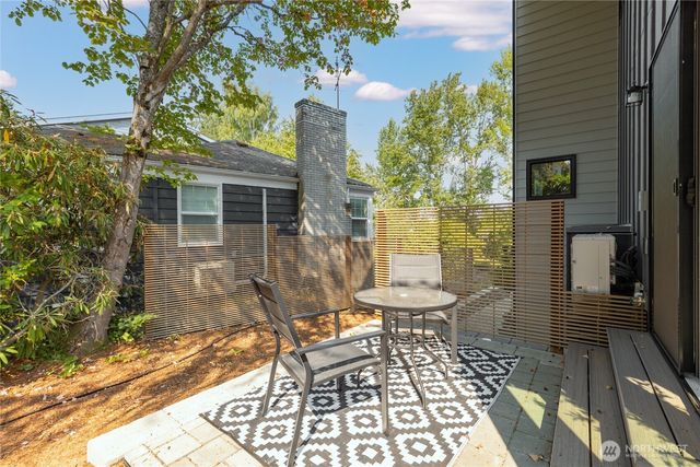 5718 NE 65th Street, Seattle, WA 98115