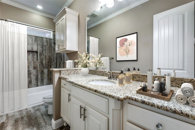 621 W 8th Street, Dallas, TX 75208