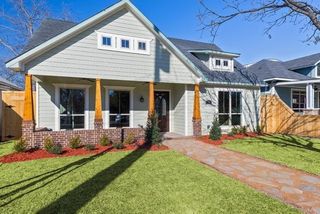 621 W 8th Street, Dallas, TX 75208