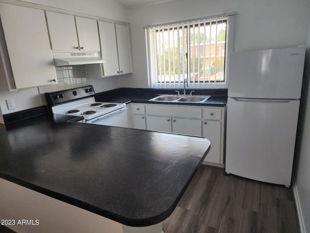 4301 N 24TH Street 2, Phoenix, AZ 85016