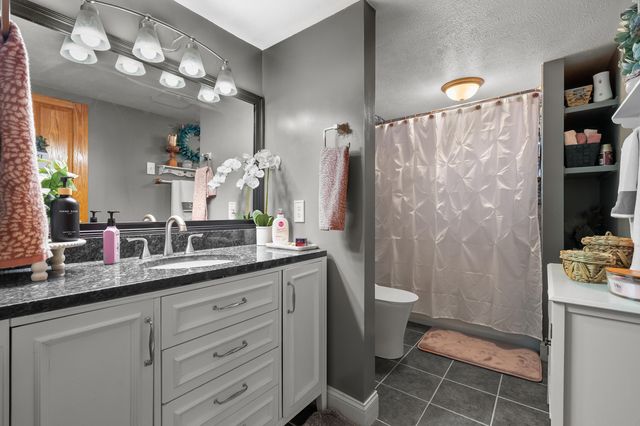 6670 Keyes Road, Assyria Twp, MI 49021