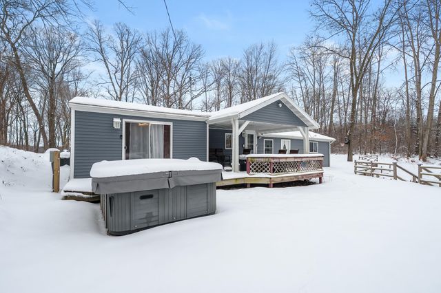 6670 Keyes Road, Assyria Twp, MI 49021