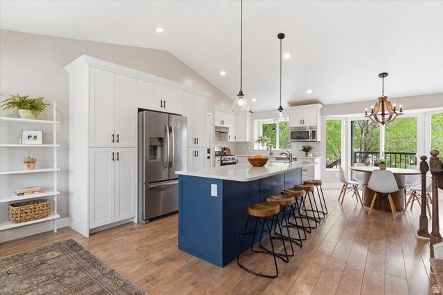12 E 1340 S, Farmington, UT 84025