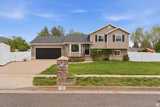 12 E 1340 S, Farmington, UT 84025