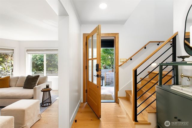 410 N 178th Lane, Shoreline, WA 98133