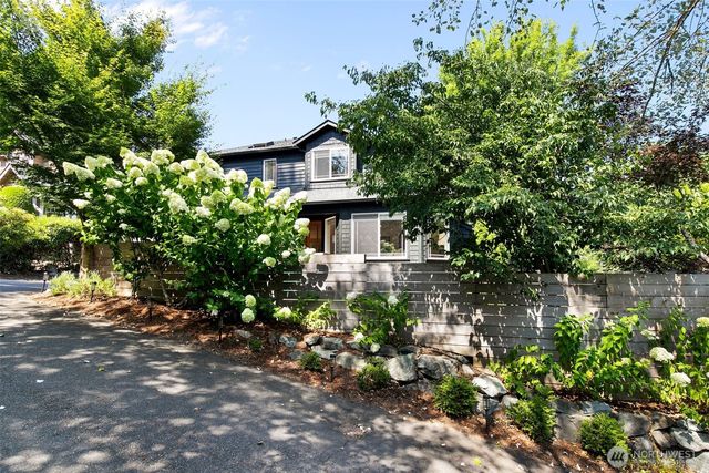 410 N 178th Lane, Shoreline, WA 98133