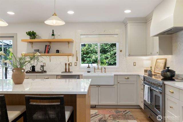 410 N 178th Lane, Shoreline, WA 98133
