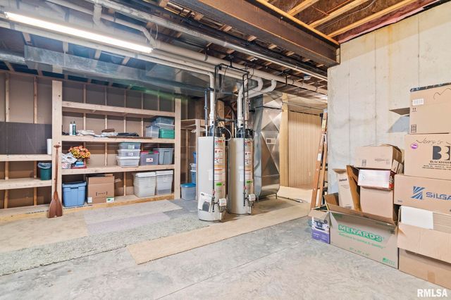 2104 Dubsdread Drive, Springfield, IL 62711