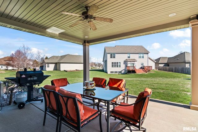 2104 Dubsdread Drive, Springfield, IL 62711