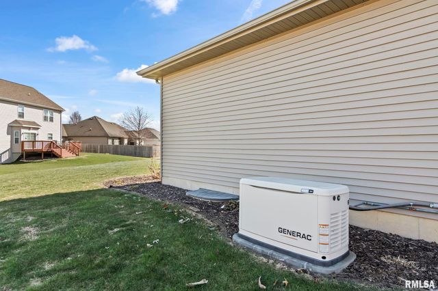 2104 Dubsdread Drive, Springfield, IL 62711