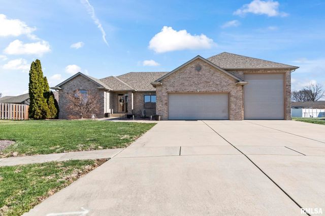 2104 Dubsdread Drive, Springfield, IL 62711