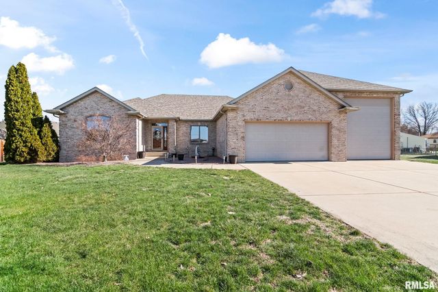 2104 Dubsdread Drive, Springfield, IL 62711