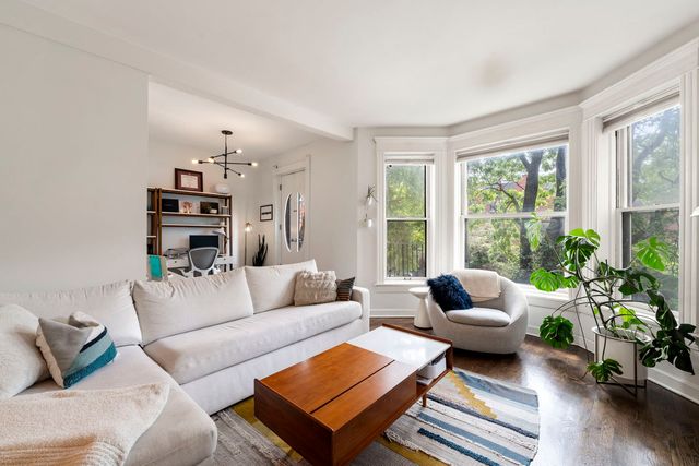 924 W Fullerton Avenue 2, Chicago, IL 60614