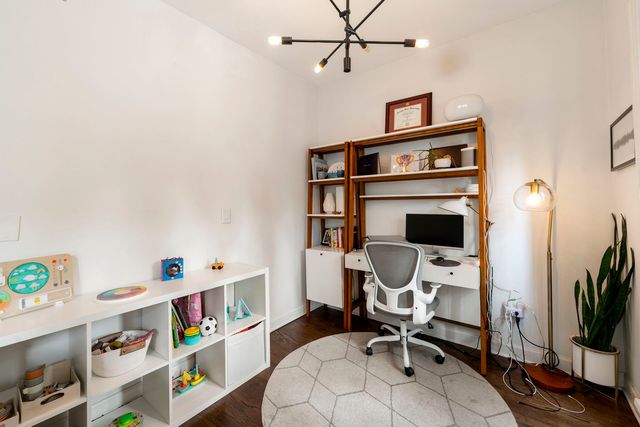 924 W Fullerton Avenue 2, Chicago, IL 60614