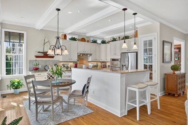 4 Woodsong, Plymouth, MA 02360