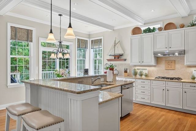 4 Woodsong, Plymouth, MA 02360