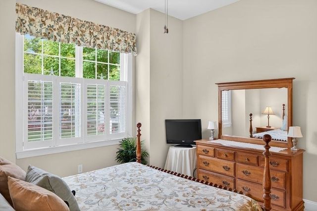 4 Woodsong, Plymouth, MA 02360