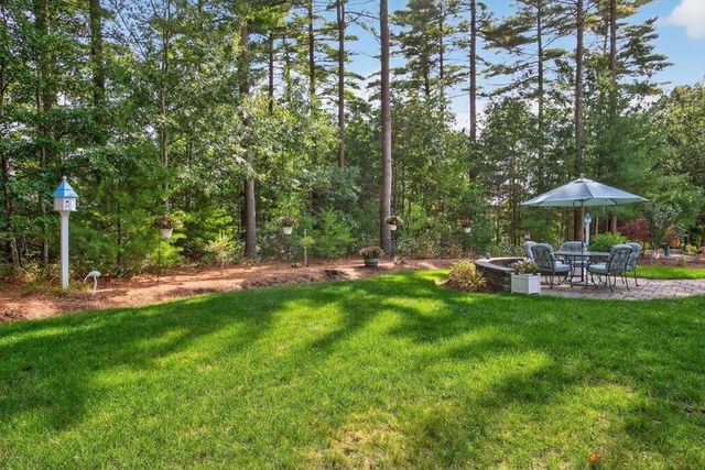 4 Woodsong, Plymouth, MA 02360