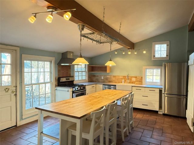 70 Wilbur Boulevard, Poughkeepsie, NY 12603