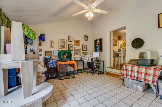716 Carolina Avenue Apt C, Bristol, TN 37620