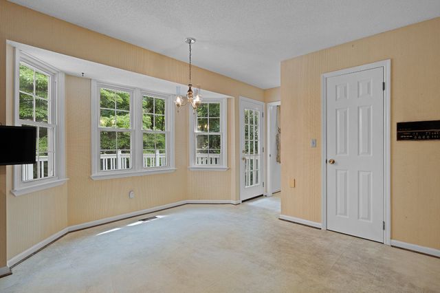 709 Rocky Shadows Drive, Chattanooga, TN 37421