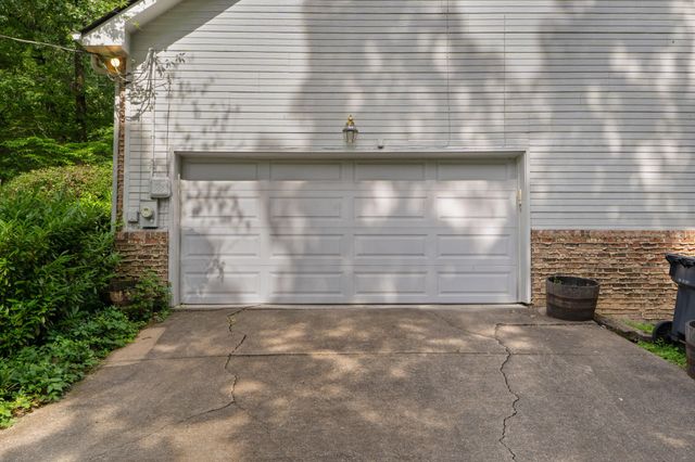 709 Rocky Shadows Drive, Chattanooga, TN 37421