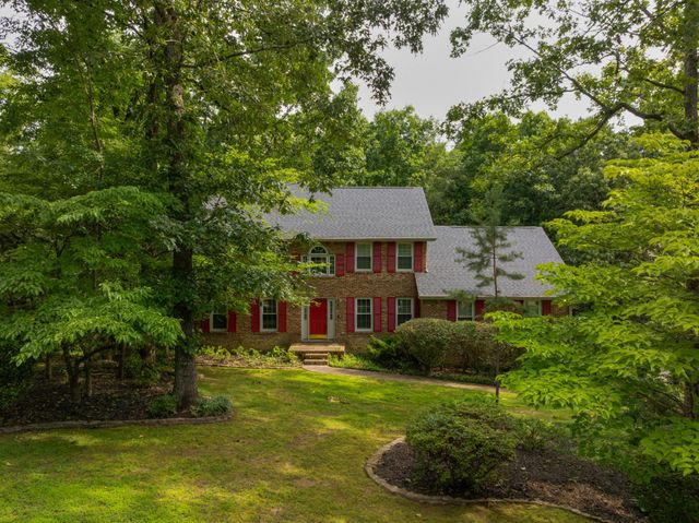 709 Rocky Shadows Drive, Chattanooga, TN 37421