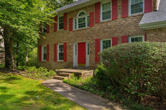 709 Rocky Shadows Drive, Chattanooga, TN 37421