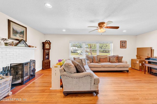 7305 POINCIANA Avenue, Jacksonville, FL 32217