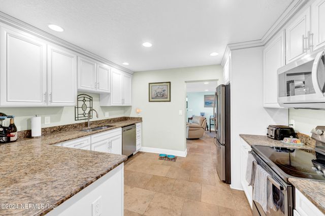 7305 POINCIANA Avenue, Jacksonville, FL 32217