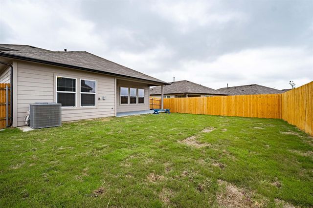 204 Lily Pond TRL, San Marcos, TX 78666