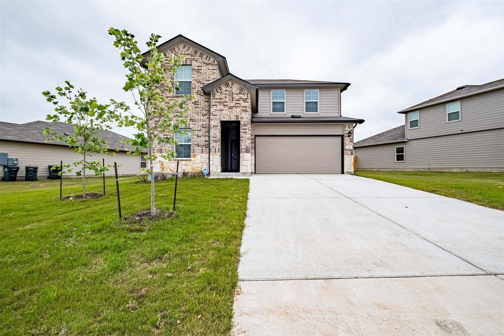 204 Lily Pond TRL, San Marcos, TX 78666
