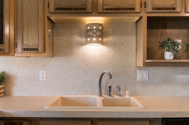 9231 Oakland Avenue NE, Albuquerque, NM 87122