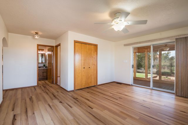 9231 Oakland Avenue NE, Albuquerque, NM 87122