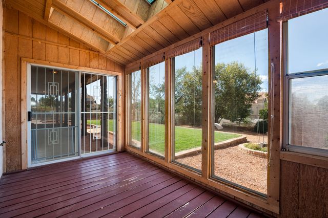 9231 Oakland Avenue NE, Albuquerque, NM 87122