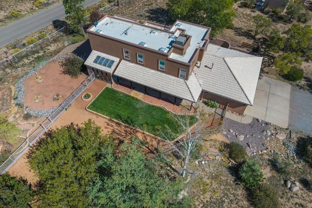 9231 Oakland Avenue NE, Albuquerque, NM 87122