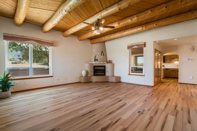 9231 Oakland Avenue NE, Albuquerque, NM 87122