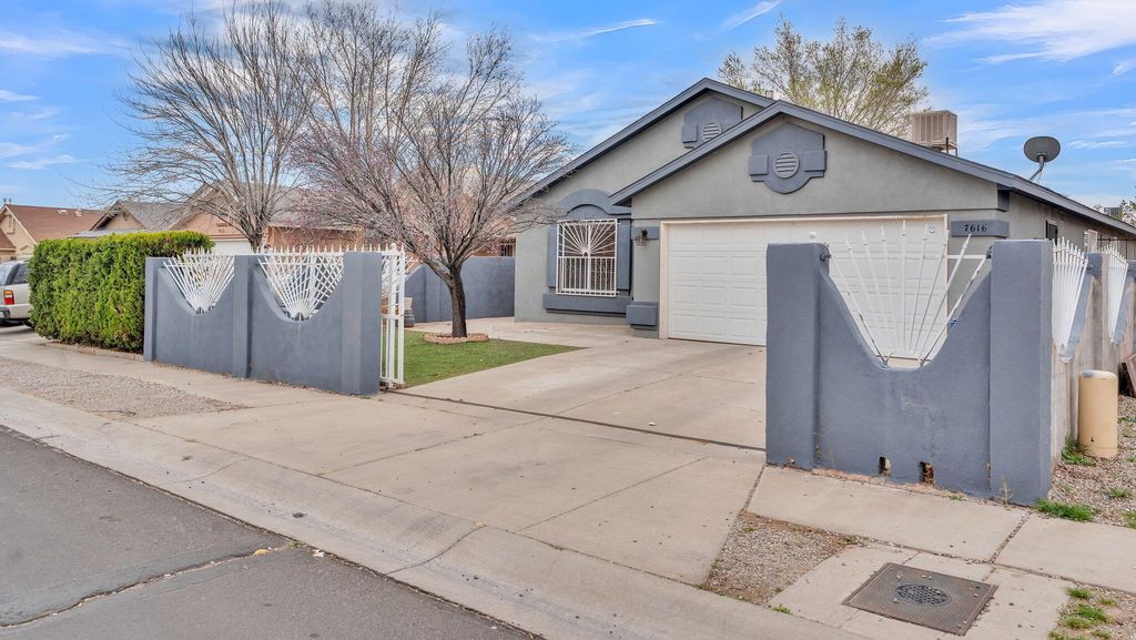 Image 2 of property listing at 7616 Blue Avena Avenue SW, Albuquerque, NM 87121